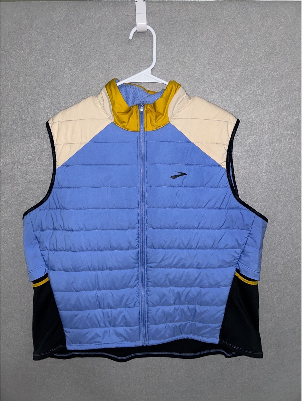 Brooks Running Vest Blue Black Yellow Cream Full Zip with Pockets Women Size XXL